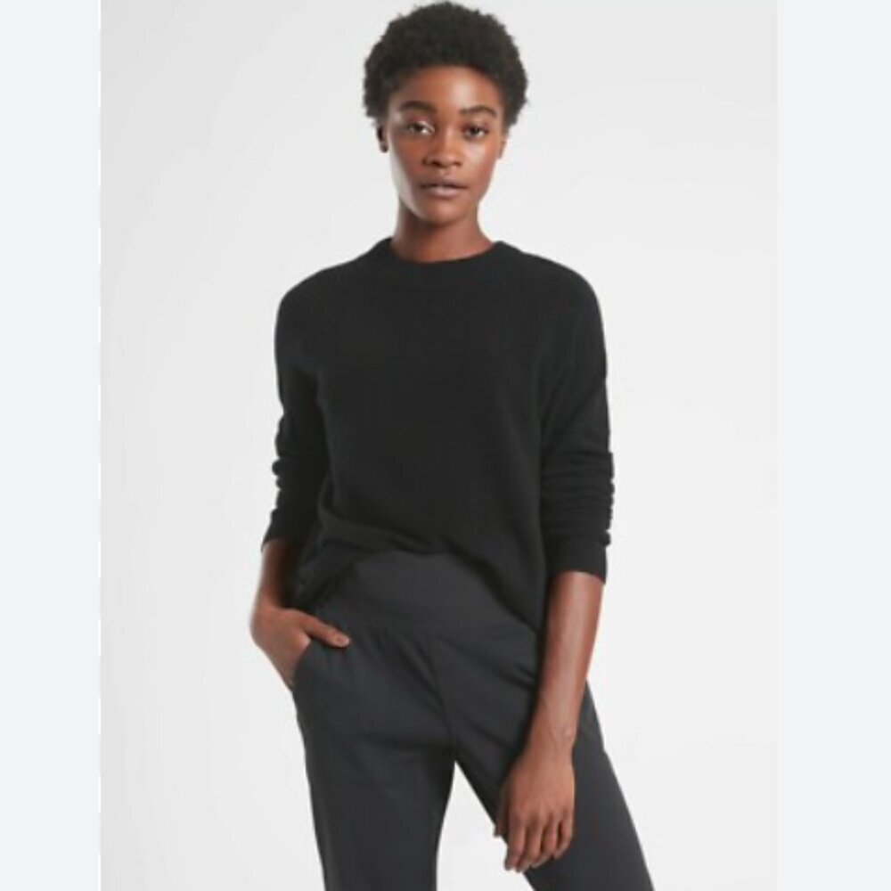 Athleta Hawthorn Crew Black Crewneck Sweater M
